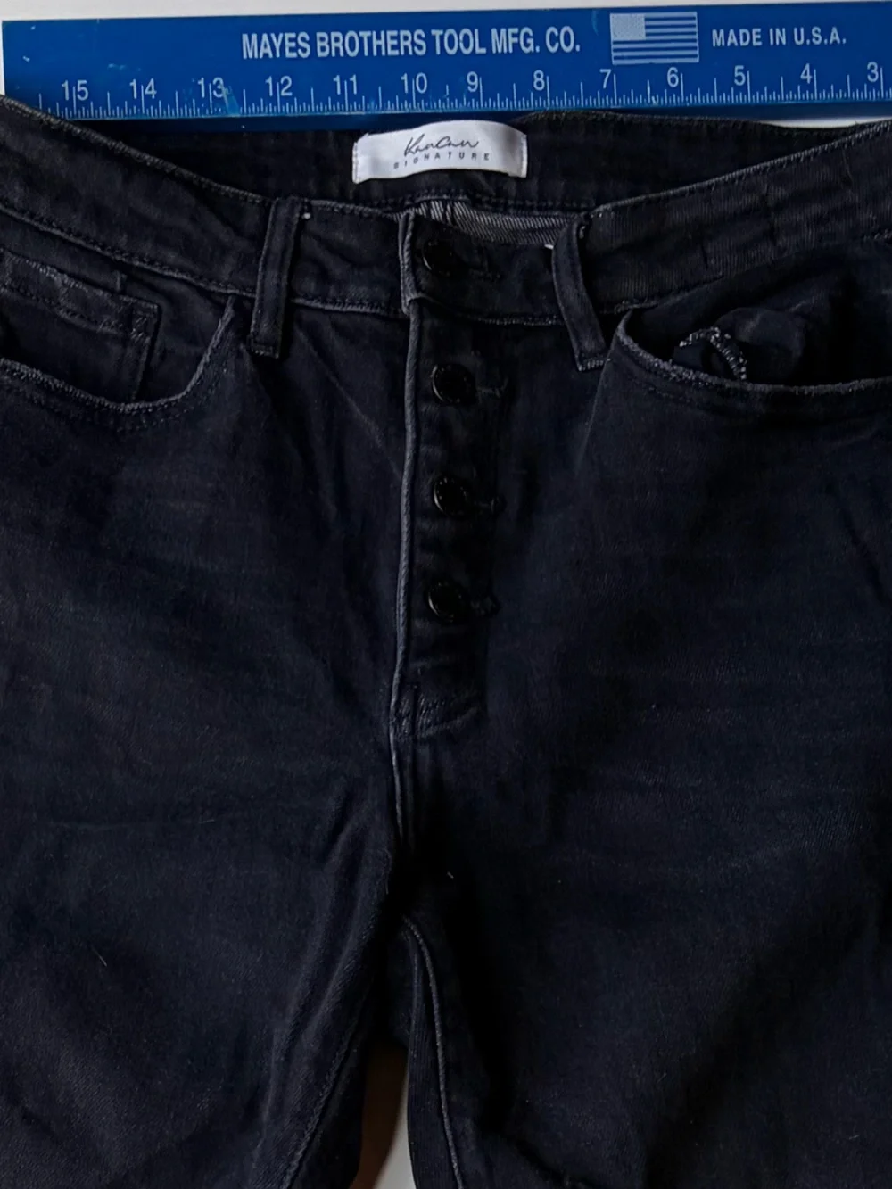 Women's Black Distressed Skinny Jeans
